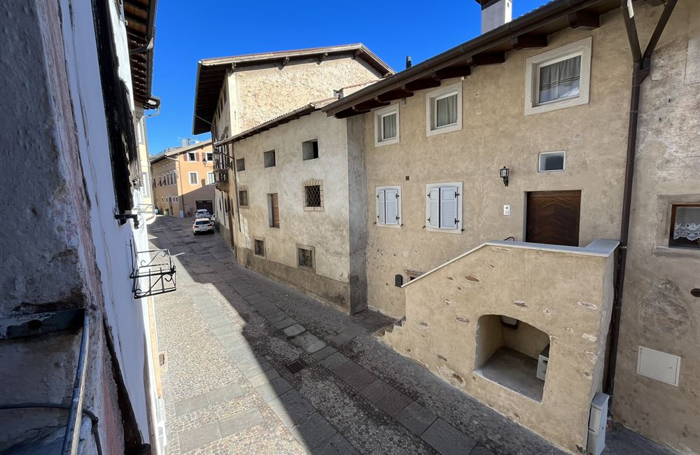 SOLUZIONE SINGOLA PRESSANO - Vendita Porzione di casa  Lavis