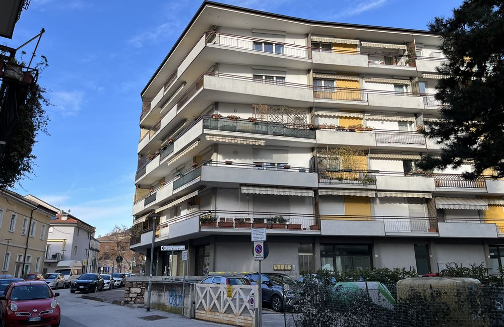 PANORAMICISSIMO APPARTAMENTO - Vendita Appartamento 3 stanze  Trento
