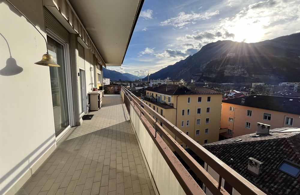 PANORAMICISSIMO APPARTAMENTO - Vendita Appartamento 3 stanze  Trento