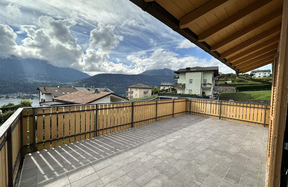 TENNA VILLA SINGOLA IN SPLENDIDA POSIZIONE - Vendita Casa Singola  Trento