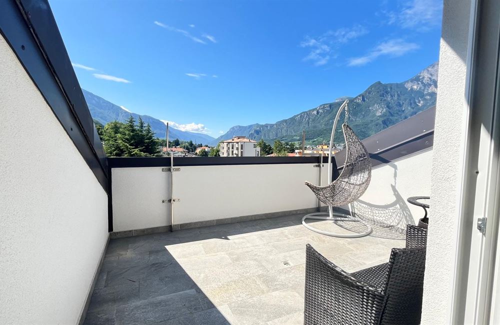 TRENTO  ULTIMO PIANO CON DUE SPAZIOSI TERRAZZI - Vendita Appartamento 2 stanze  Trento