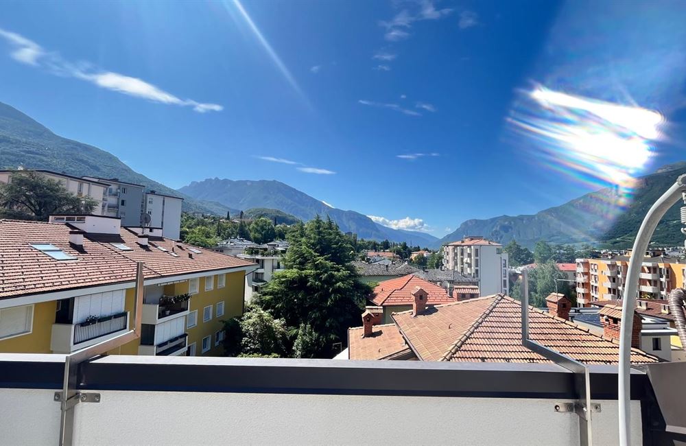 TRENTO  ULTIMO PIANO CON DUE SPAZIOSI TERRAZZI - Vendita Appartamento 2 stanze  Trento