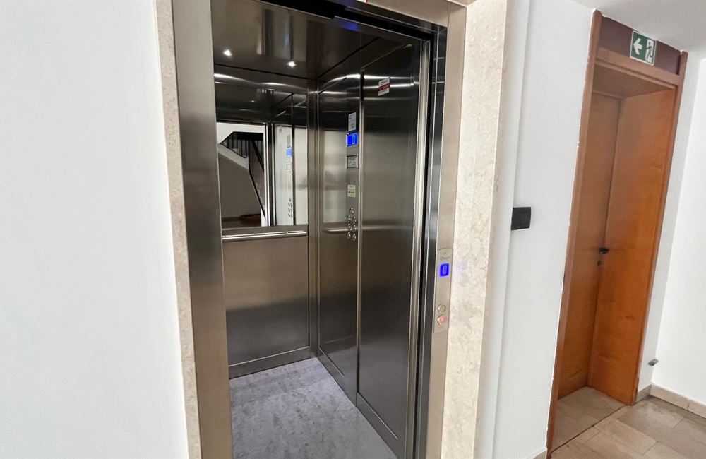 TRENTO  ULTIMO PIANO CON DUE SPAZIOSI TERRAZZI - Vendita Appartamento 2 stanze  Trento