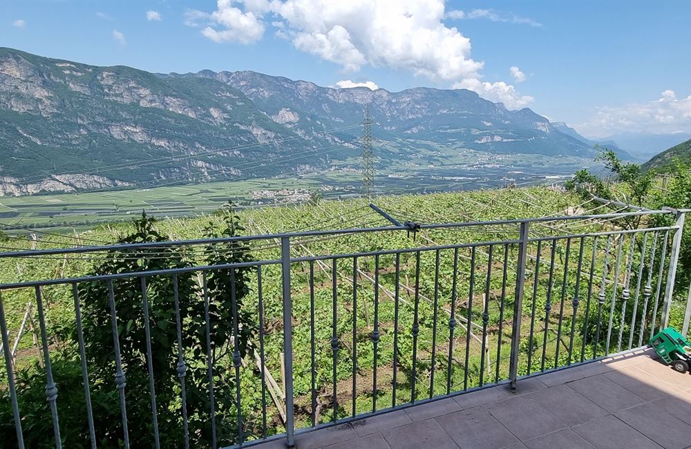TRE STANZE CON PANORAMICA TERRAZZA VISTA VALLE - Vendita Appartamento 3 stanze  Atesina