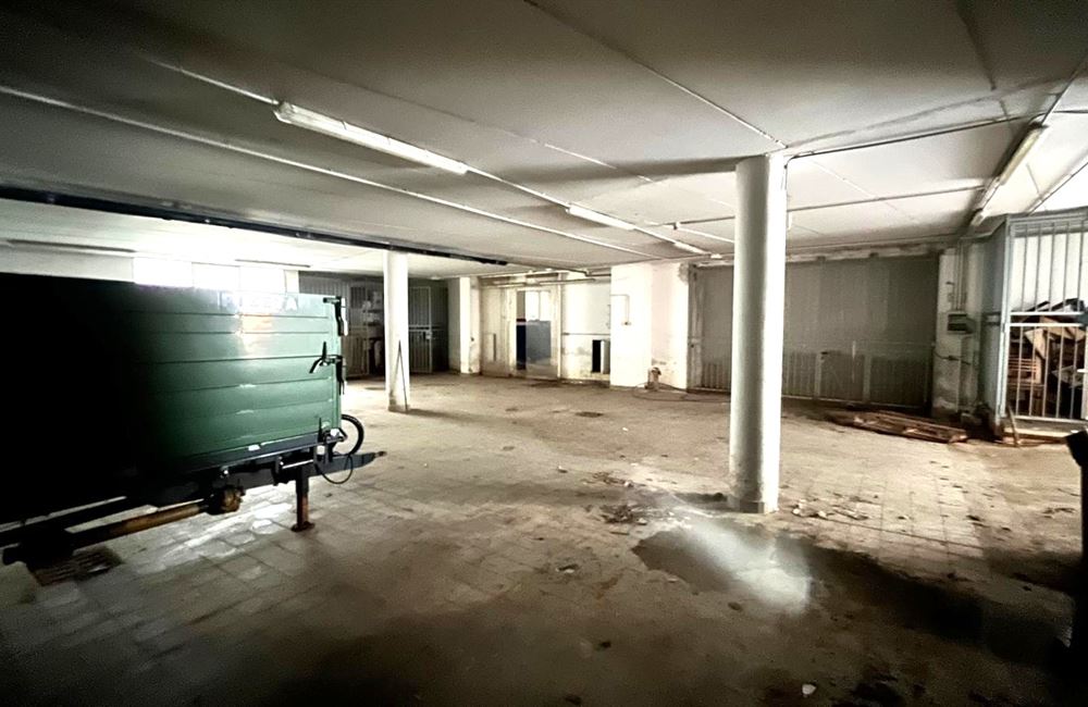 TRENTO – VENDESI AMPIO GARAGE MQ 228 IN CITTA’ VIA BRENNERO - Vendita Altro  Trento