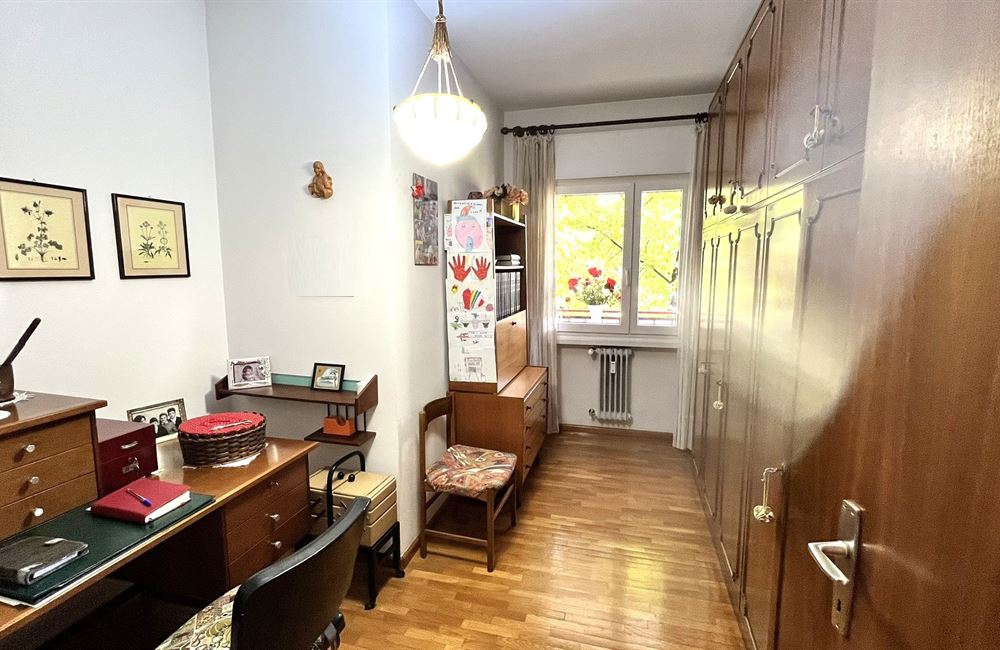 VIA VERDI VENDESI NUDA PROPRIETA' DI AMPIO APPARTAMENTO ZONA UNIVERSITARIA - Vendita Appartamento 3 stanze  Trento