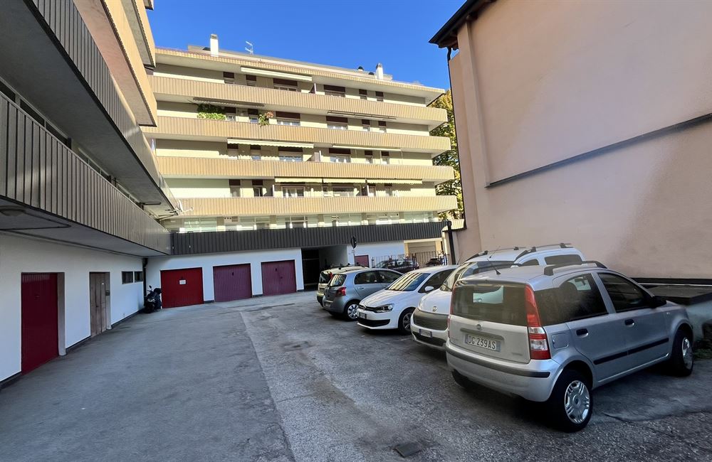 VIA VERDI VENDESI NUDA PROPRIETA' DI AMPIO APPARTAMENTO ZONA UNIVERSITARIA - Vendita Appartamento 3 stanze  Trento