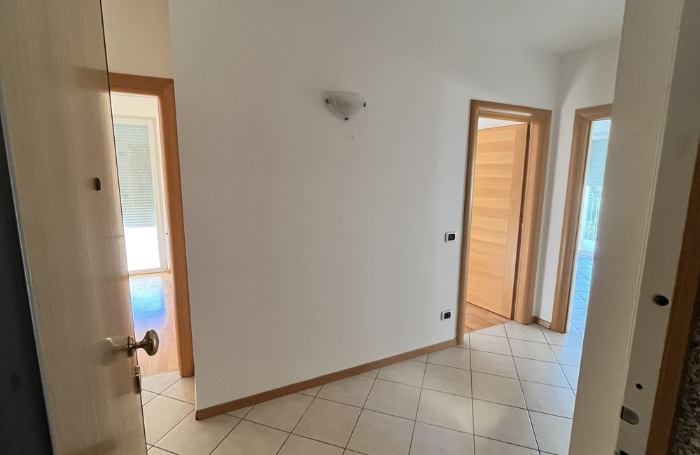 LAVIS  DUE STANZE  CON GARAGE E CANTINA - Vendita Appartamento 2 stanze  Lavis