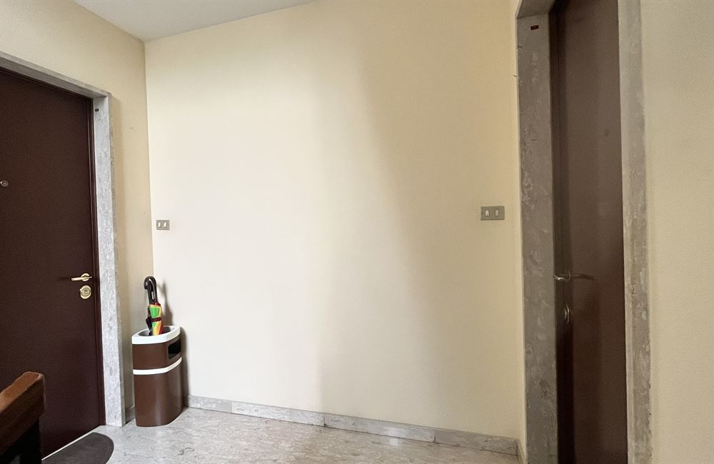 ampio tre stanze - Vendita Appartamento 3 stanze  Trento