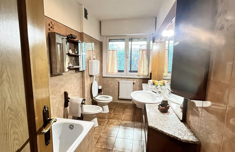 ampio tre stanze - Vendita Appartamento 3 stanze  Trento