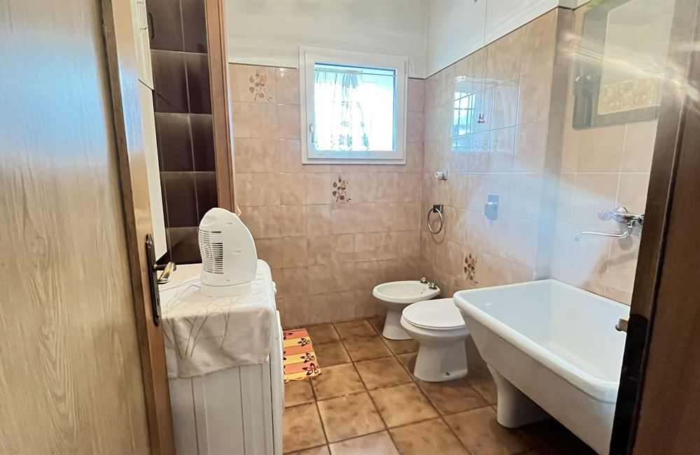 ampio tre stanze - Vendita Appartamento 3 stanze  Trento