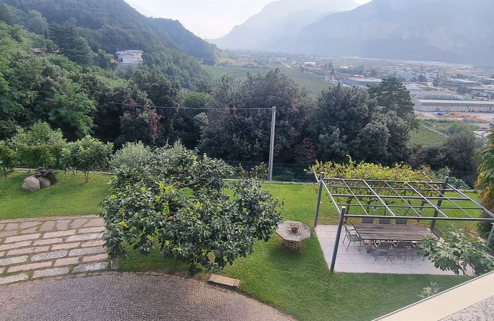 VILLA BIFAMILIARE IN POSIZIONE PANORAMICA E SOLEGGIATA - Vendita Villa  Trento