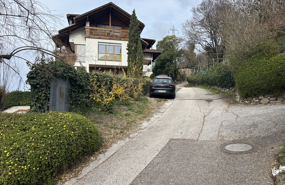 EGNA TRE STANZE CON GARAGE E CANTINA - Vendita Appartamento 3 stanze  Bolzano