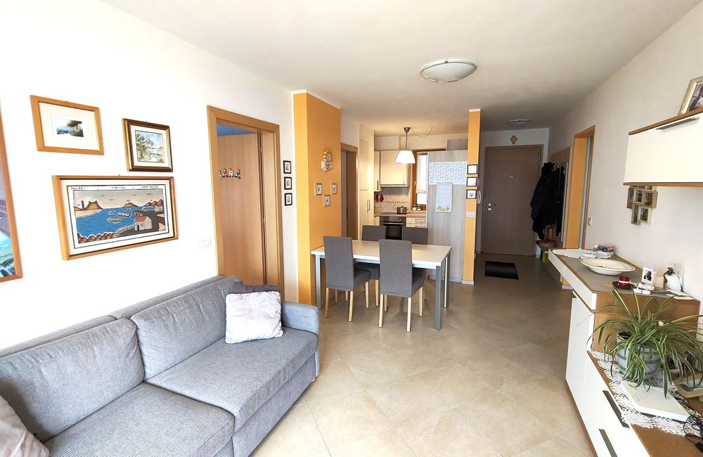 EGNA TRE STANZE CON GARAGE E CANTINA - Vendita Appartamento 3 stanze  Bolzano