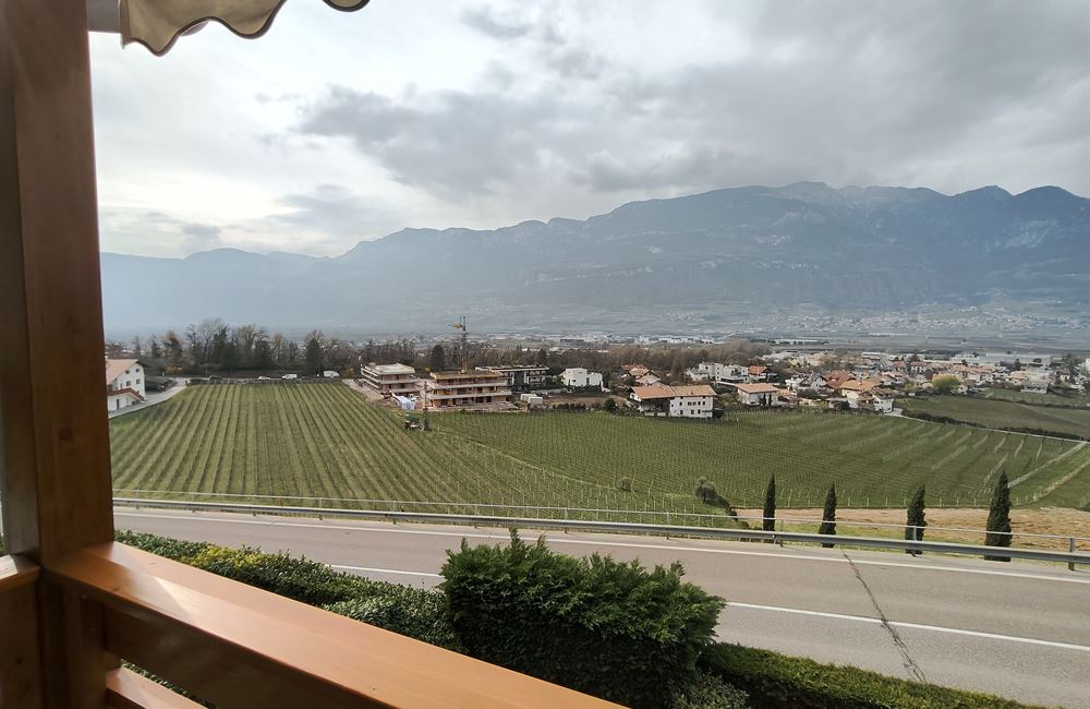 EGNA TRE STANZE CON GARAGE E CANTINA - Vendita Appartamento 3 stanze  Bolzano