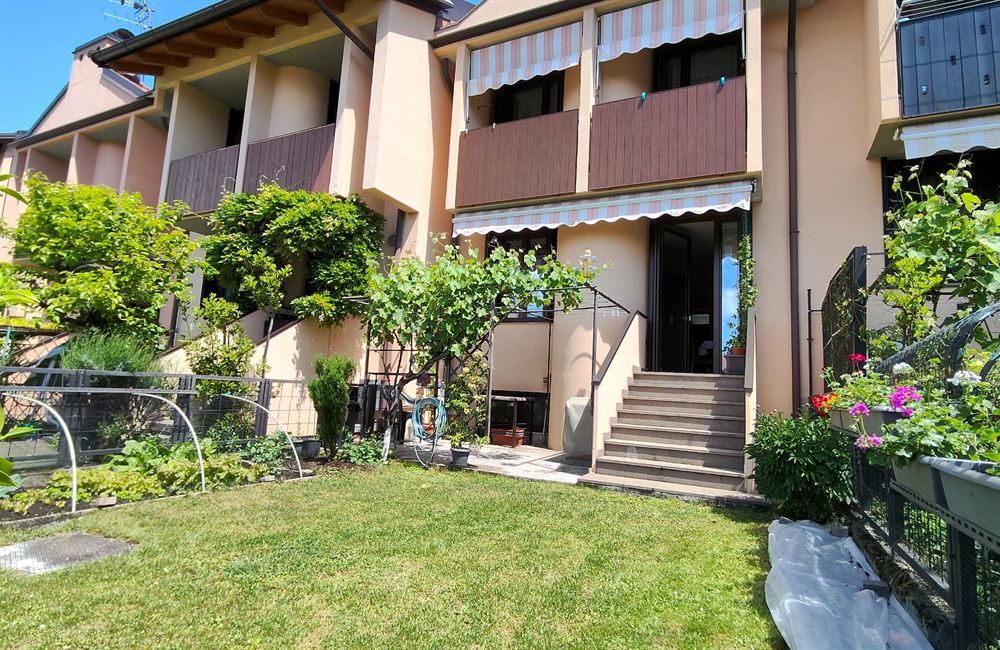 VILLA A SCHIERA VIGO MEANO - Vendita Schiera  Trento collina