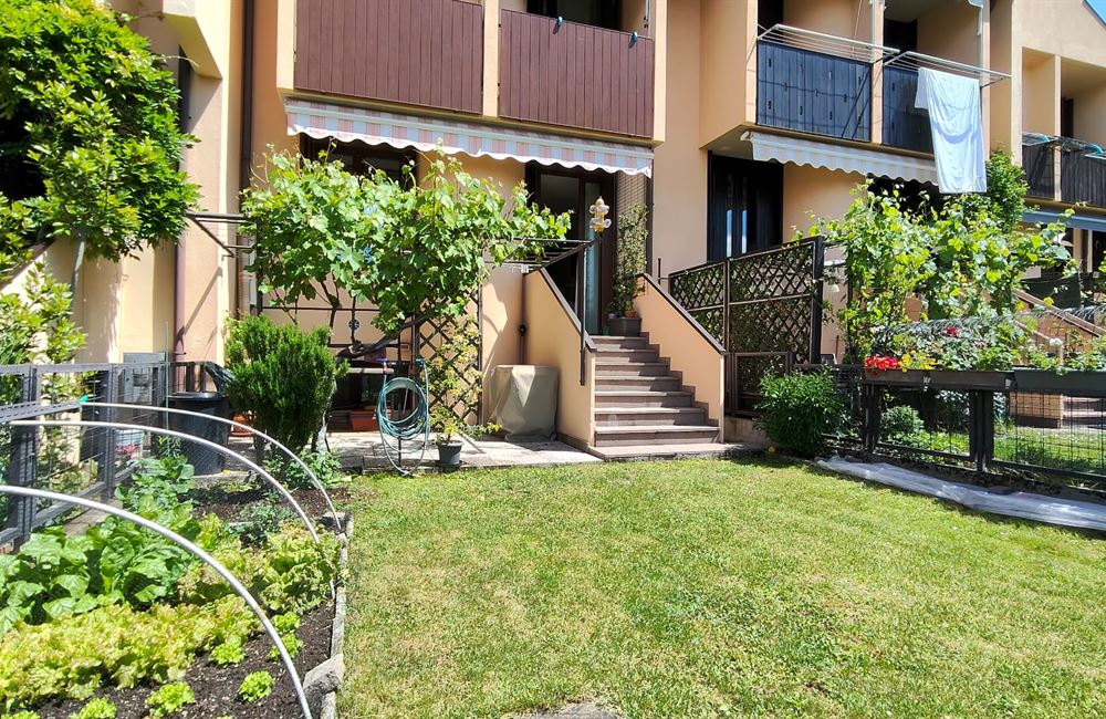 VILLA A SCHIERA VIGO MEANO - Vendita Schiera  Trento collina