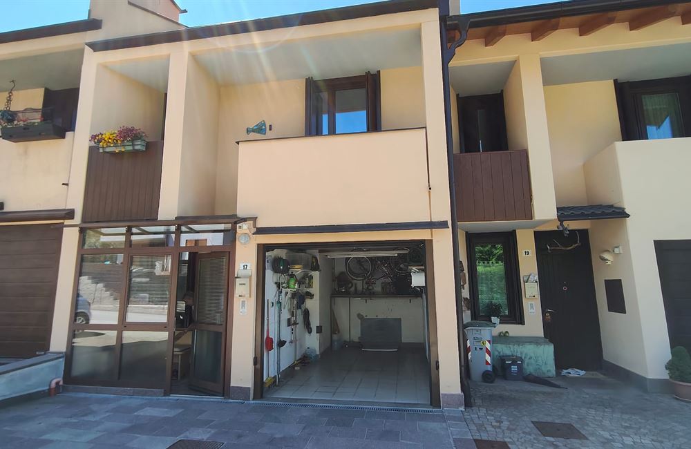 VILLA A SCHIERA VIGO MEANO - Vendita Schiera  Trento collina