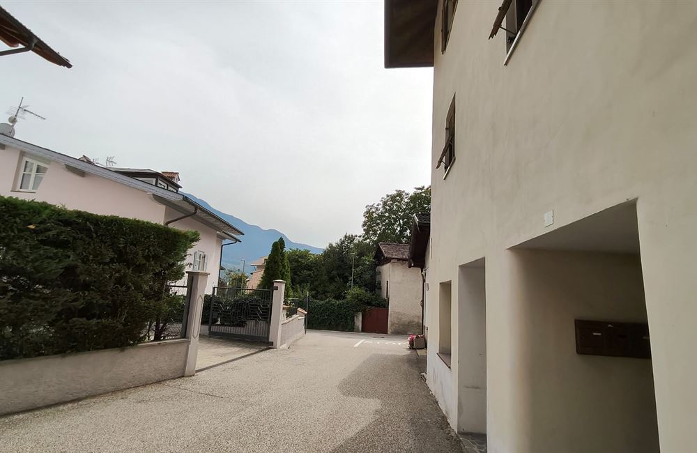 DUE STANZE CON AMPIO GARAGE A LAGHETTI DI EGNA - Vendita Appartamento 2 stanze  Rotaliana
