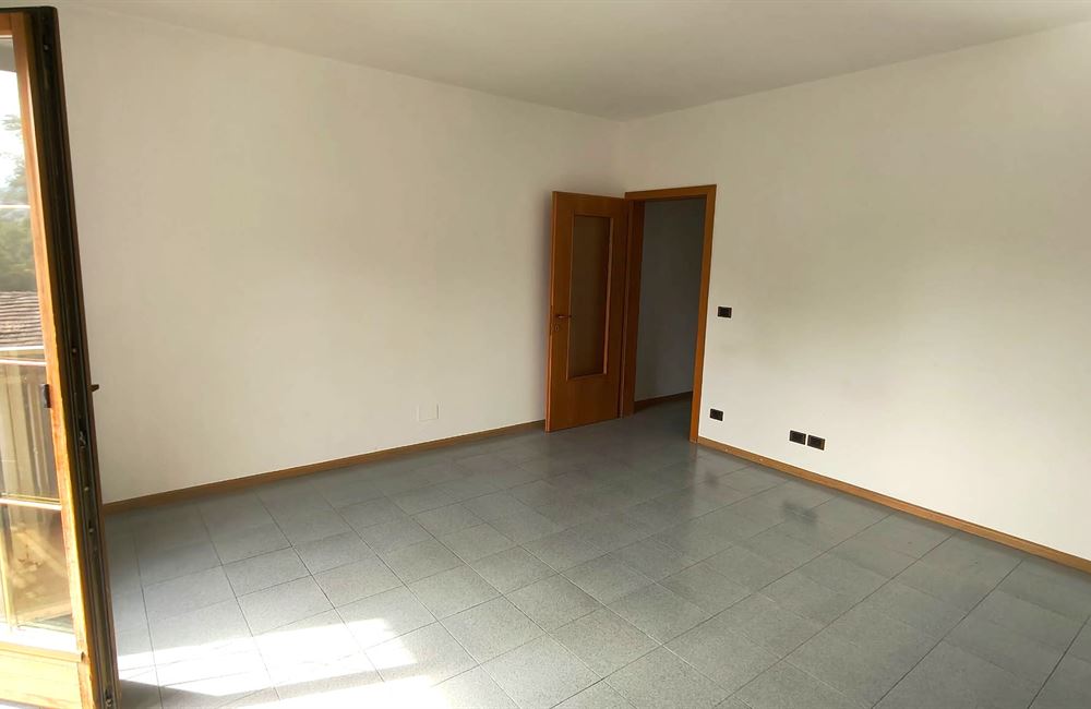 DUE STANZE CON AMPIO GARAGE A LAGHETTI DI EGNA - Vendita Appartamento 2 stanze  Rotaliana