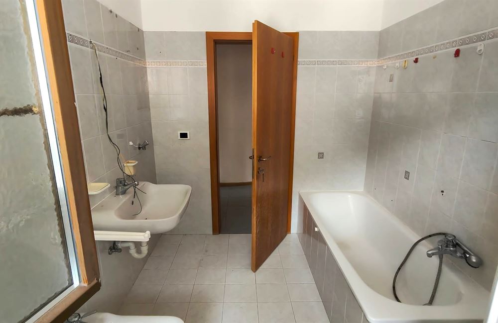 DUE STANZE CON AMPIO GARAGE A LAGHETTI DI EGNA - Vendita Appartamento 2 stanze  Rotaliana