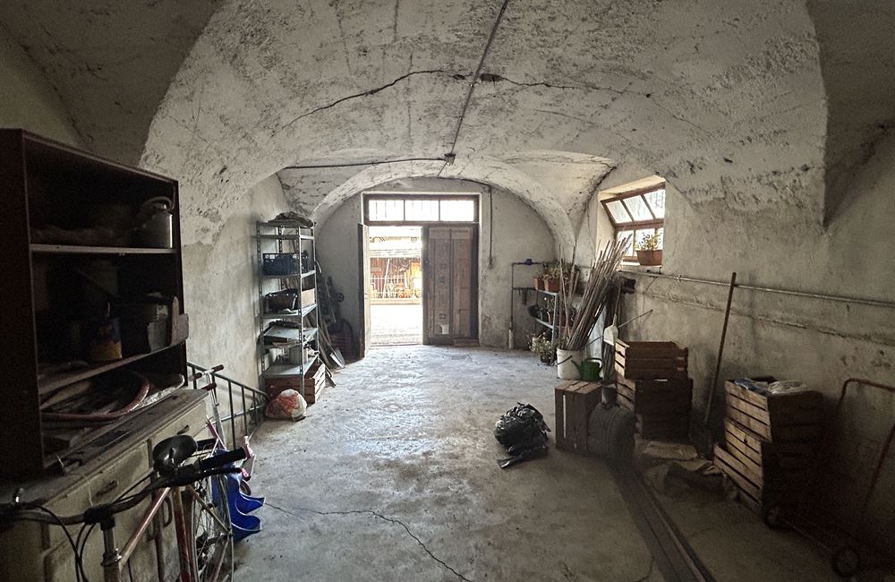 CASA CON DUE APPARTAMENTI SALORNO - Vendita Casa Singola SALORNO Atesina