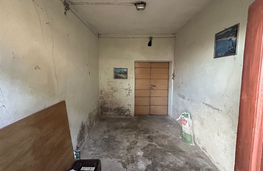 CASA CON DUE APPARTAMENTI SALORNO - Vendita Casa Singola SALORNO Atesina
