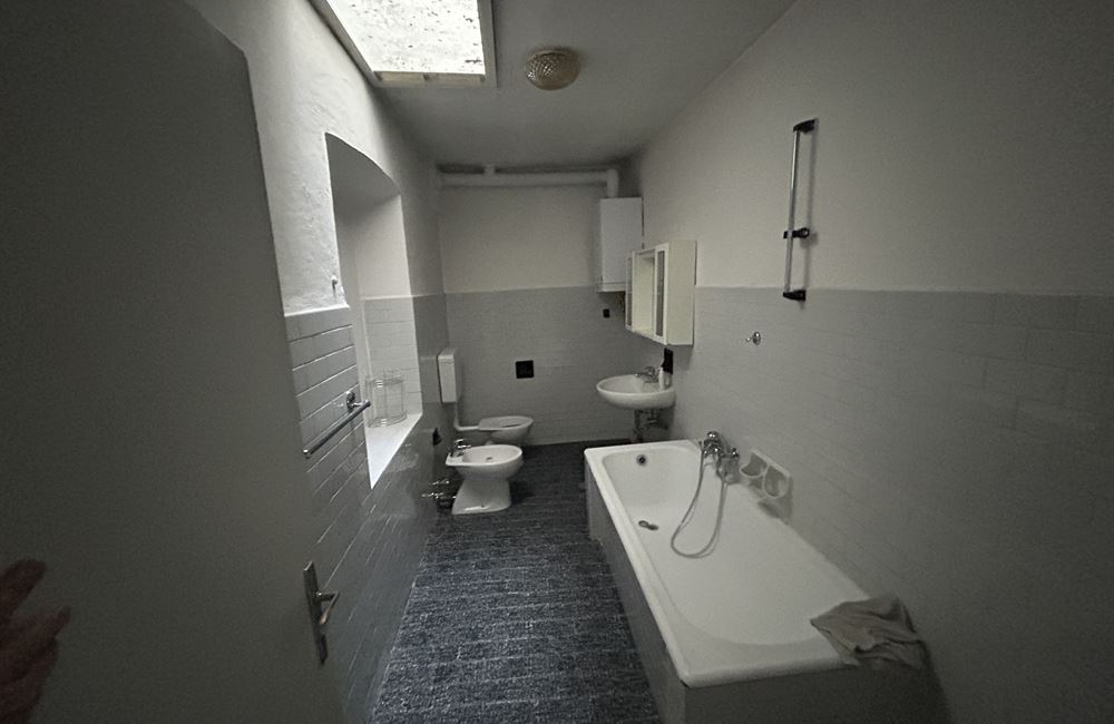 CASA CON DUE APPARTAMENTI SALORNO - Vendita Casa Singola SALORNO Atesina