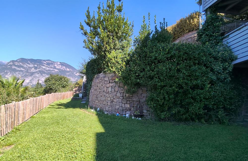 LAVIS CASA INDIPENDENTE RISTRUTTURATA CON VISTA PANORAMICA - Vendita Villa  Lavis