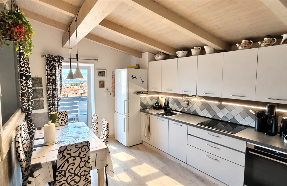 LAVIS CASA INDIPENDENTE RISTRUTTURATA CON VISTA PANORAMICA - Vendita Villa  Lavis