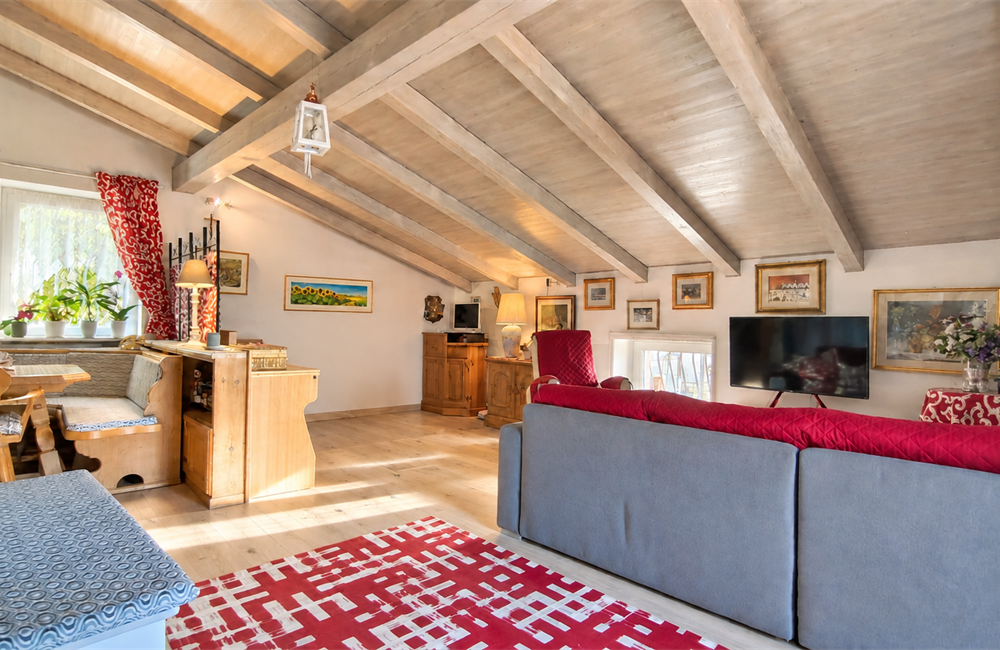 LAVIS CASA INDIPENDENTE RISTRUTTURATA CON VISTA PANORAMICA - Vendita Villa  Lavis